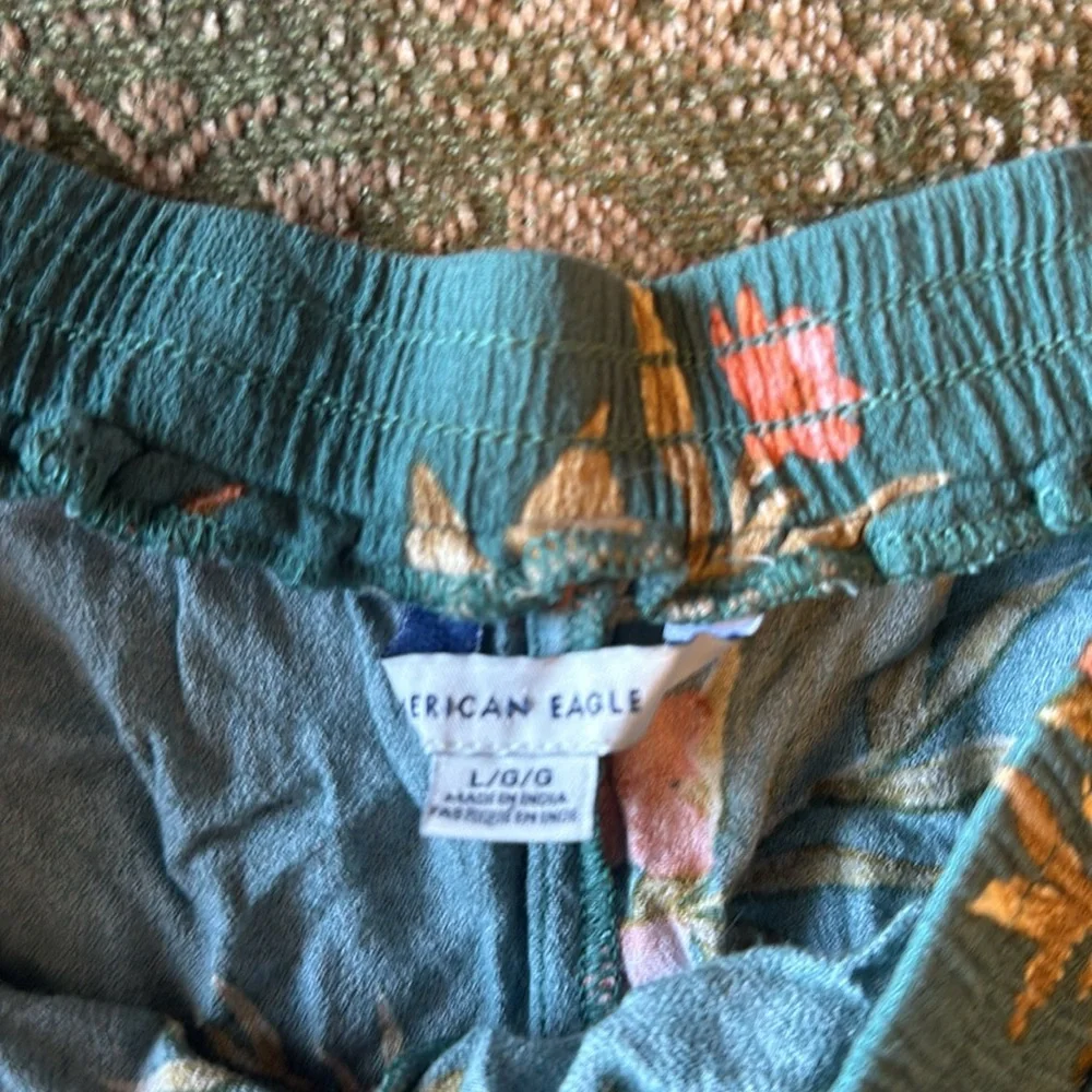 Floral Shorts - Picture 2 of 2